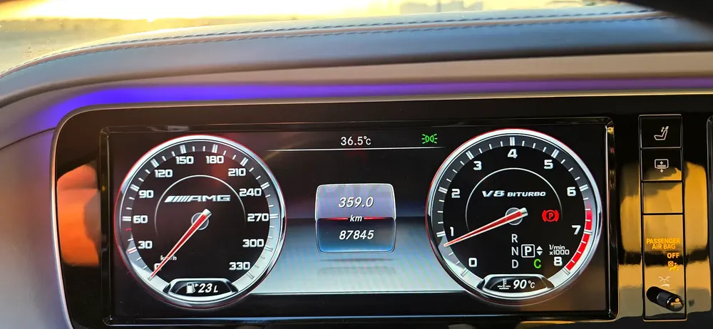 2016 Mercedes-Benz S 63 S AMG 4MATIC | 700 HP | 6 button | Pristine Condition - Image 12