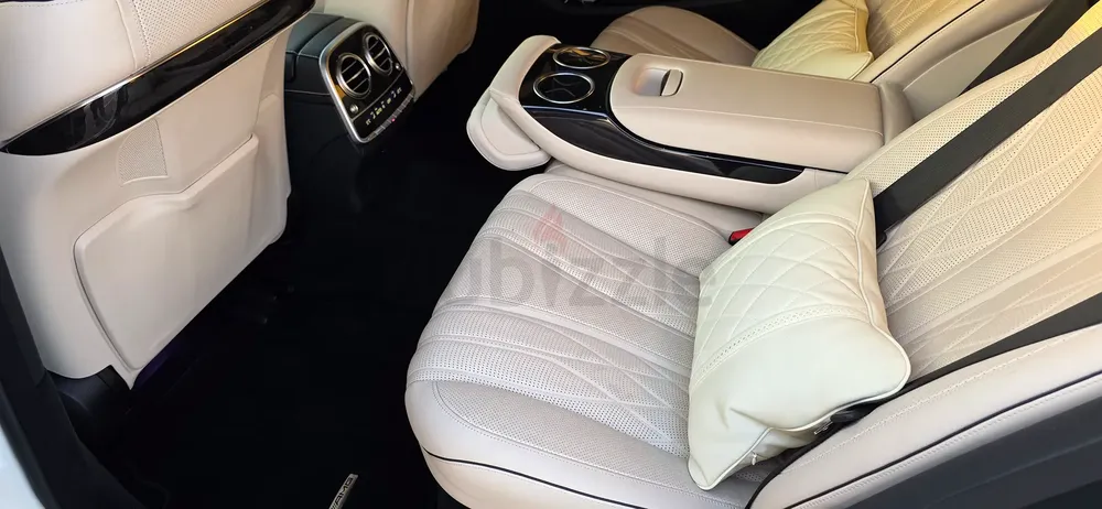 2016 Mercedes-Benz S 63 S AMG 4MATIC | 700 HP | 6 button | Pristine Condition - Image 18