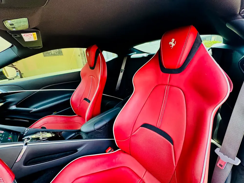 EXCEPTIONAL Ferrari Roma 2024 | 10,000 KM | Nero DS / Bordeaux | WARRANTY 2028 | DEALER SERVICE 2030 - Image 4