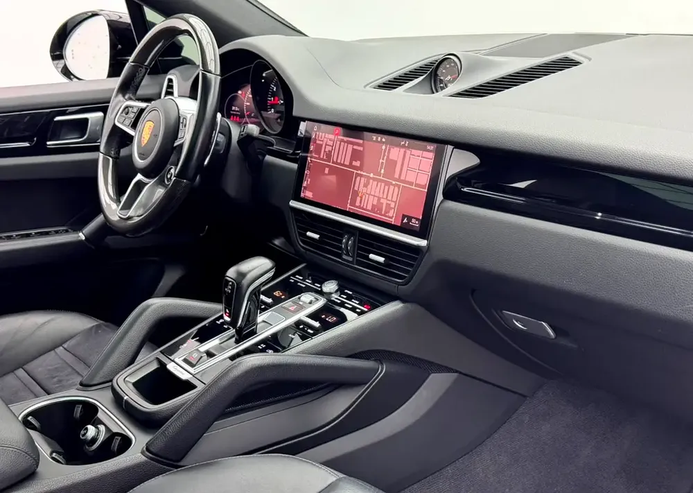 2021 Porsche Cayenne Coupe, Porsche Service History, 1 Year Warranty, Excellent Condition, GCC - Image 14
