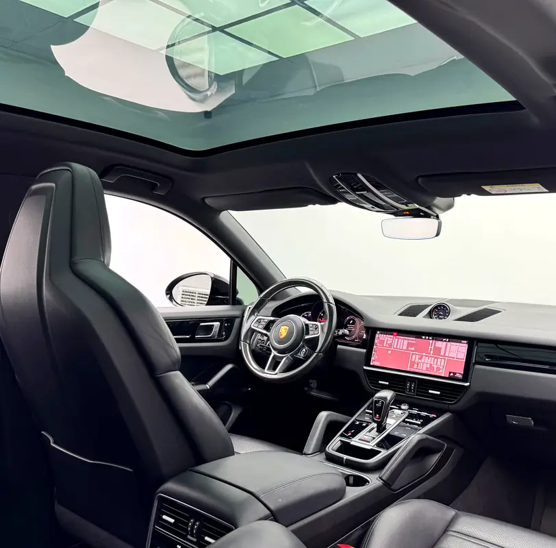 2021 Porsche Cayenne Coupe, Porsche Service History, 1 Year Warranty, Excellent Condition, GCC - Image 16