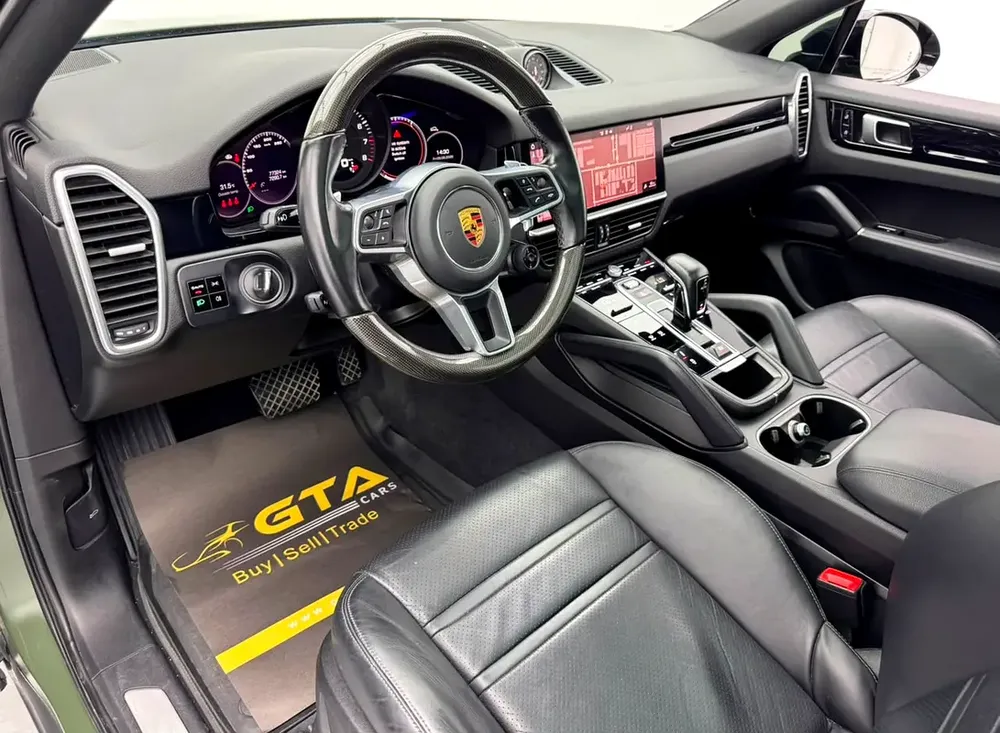 2021 Porsche Cayenne Coupe, Porsche Service History, 1 Year Warranty, Excellent Condition, GCC - Image 17