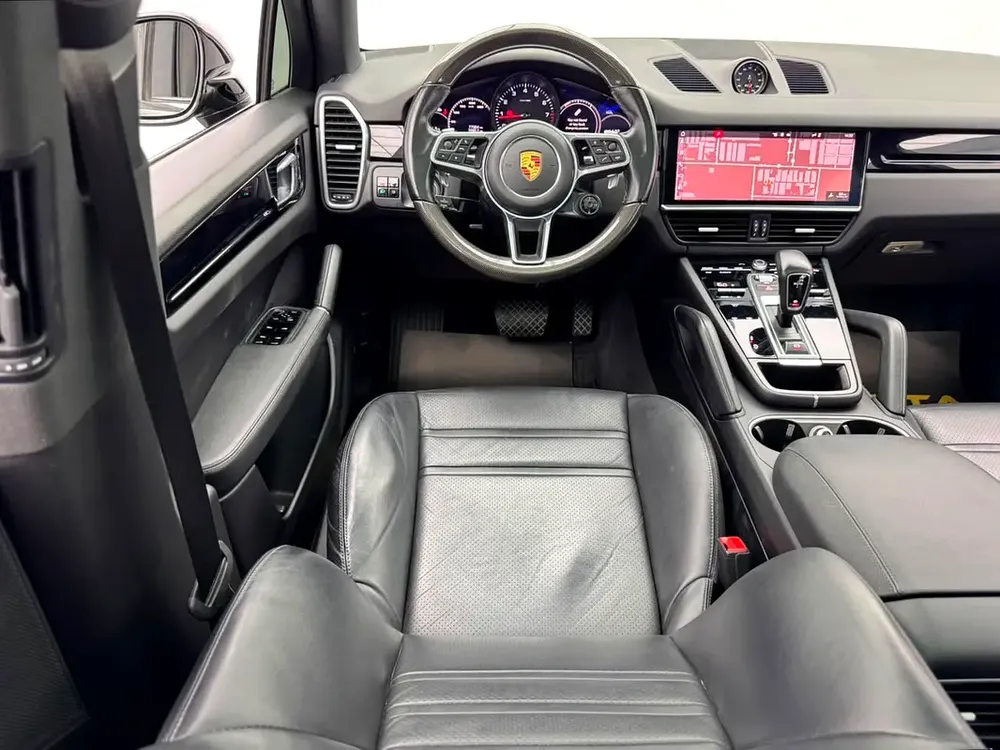 2021 Porsche Cayenne Coupe, Porsche Service History, 1 Year Warranty, Excellent Condition, GCC - Image 8