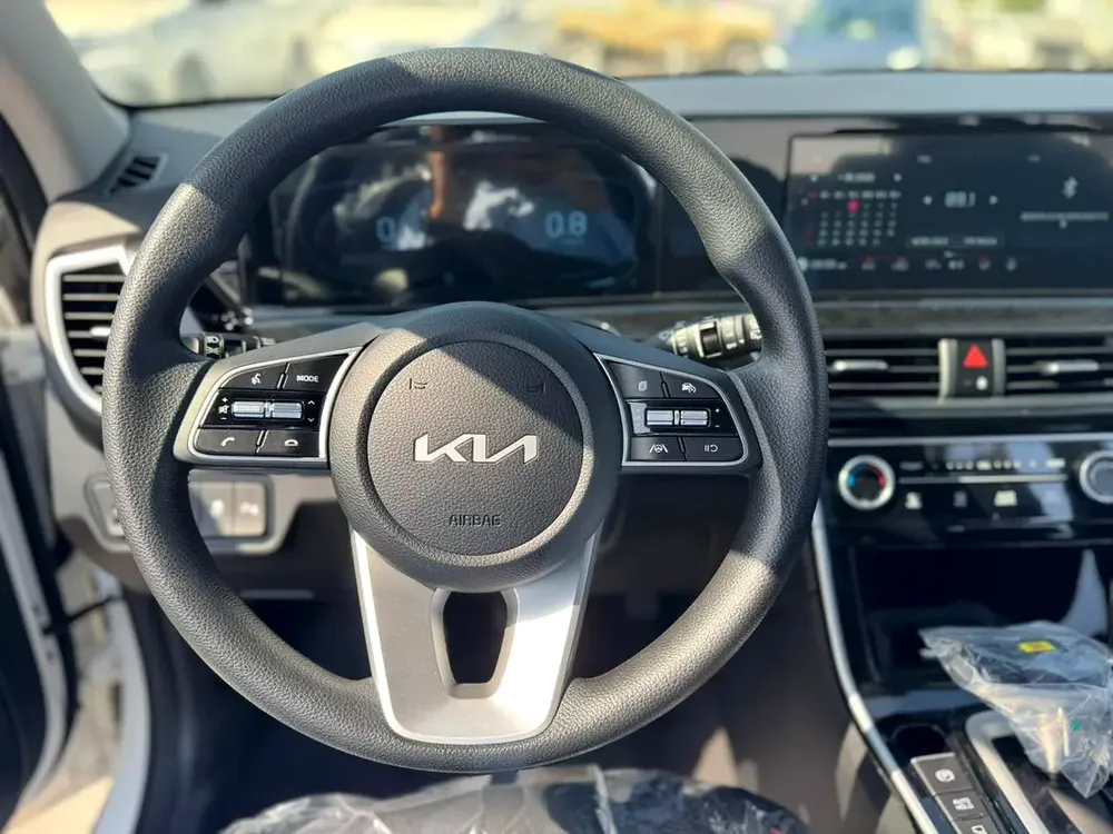 KIA SELTOS 2025 1.5L - Image 8