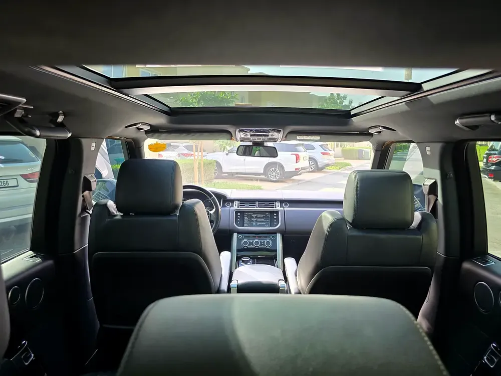 RR Vogue HSE 2015 | GCC Specs | Pristine Condition - Image 16