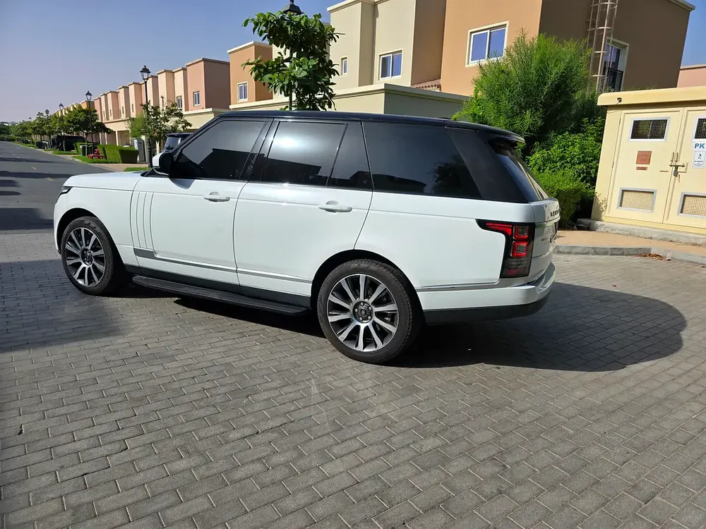 RR Vogue HSE 2015 | GCC Specs | Pristine Condition - Image 8