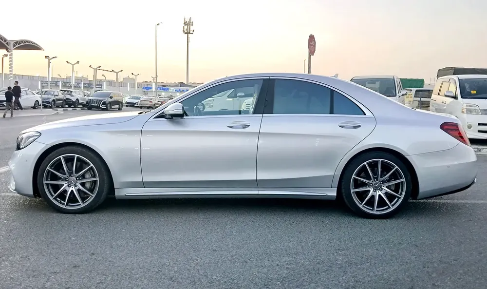 Mercedes Benz S400 fresh import japan super clean car - Image 4