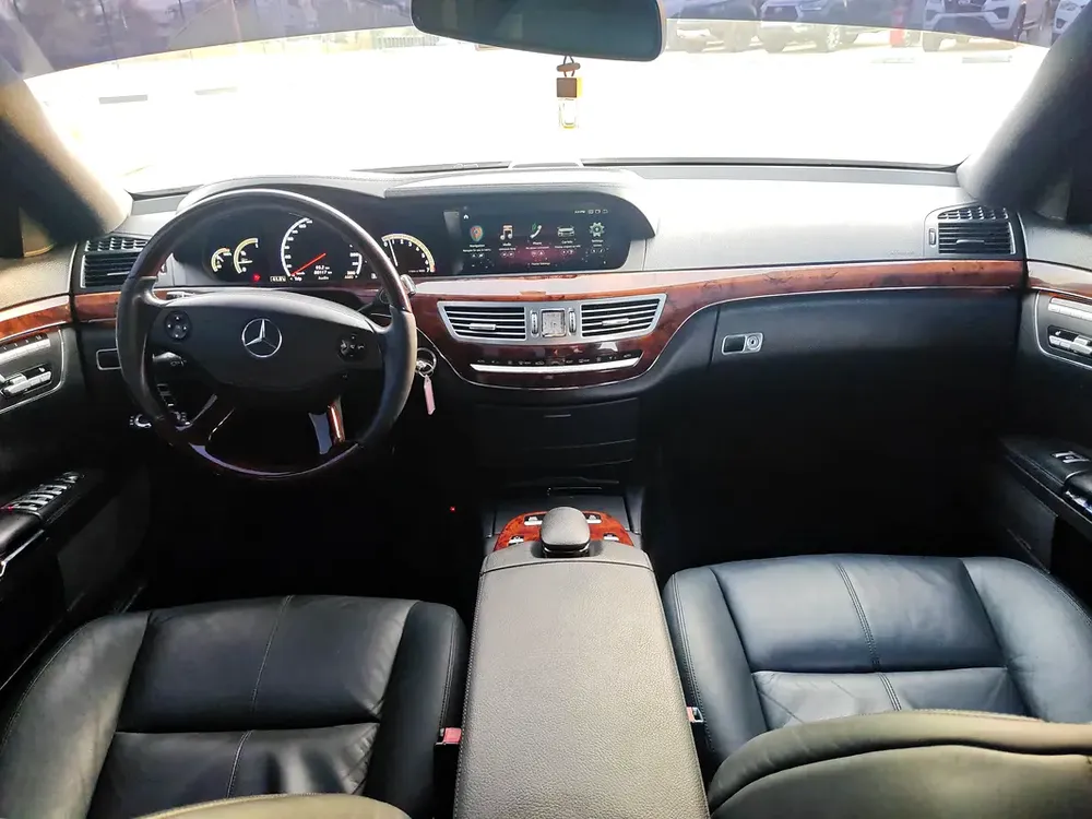 Mercedes-Benz S500 Japan import - Image 10