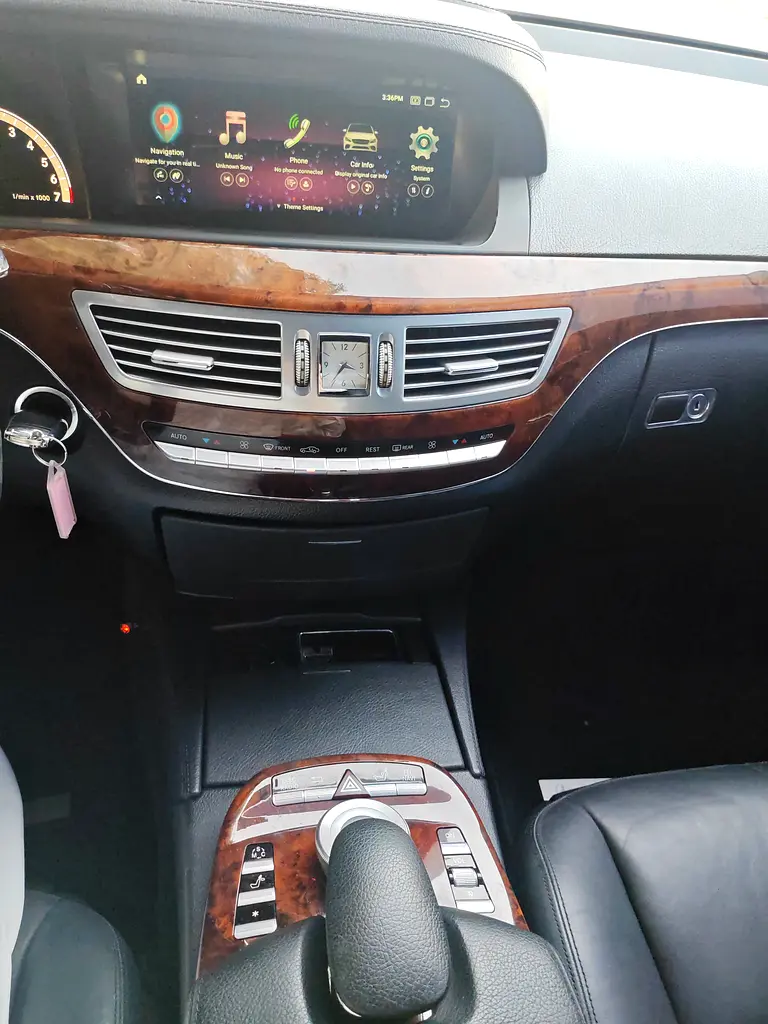 Mercedes-Benz S500 Japan import - Image 11