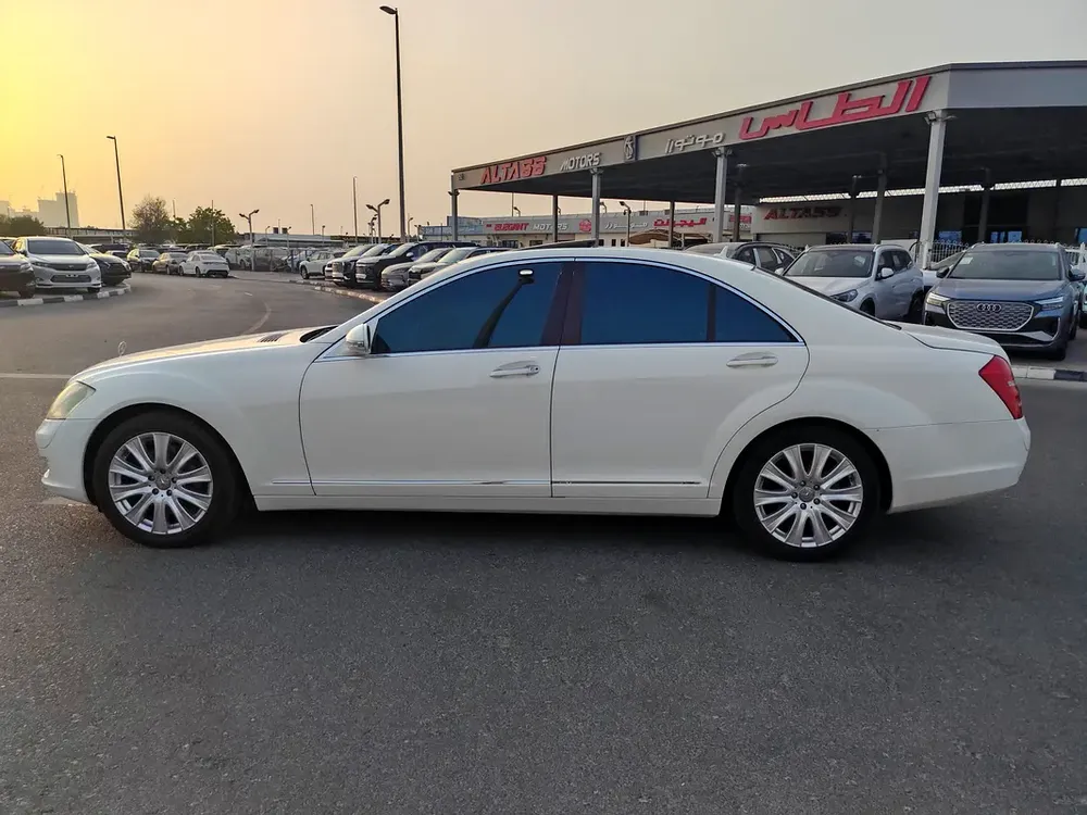 Mercedes-Benz S500 Japan import - Image 4
