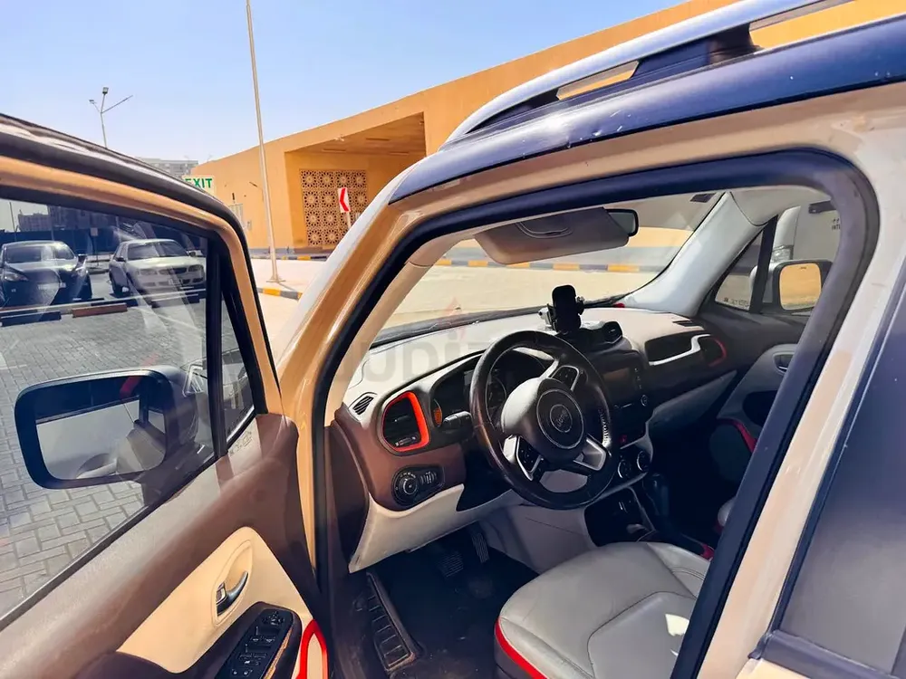 Jeep Renegade 2015 American spec - Image 5