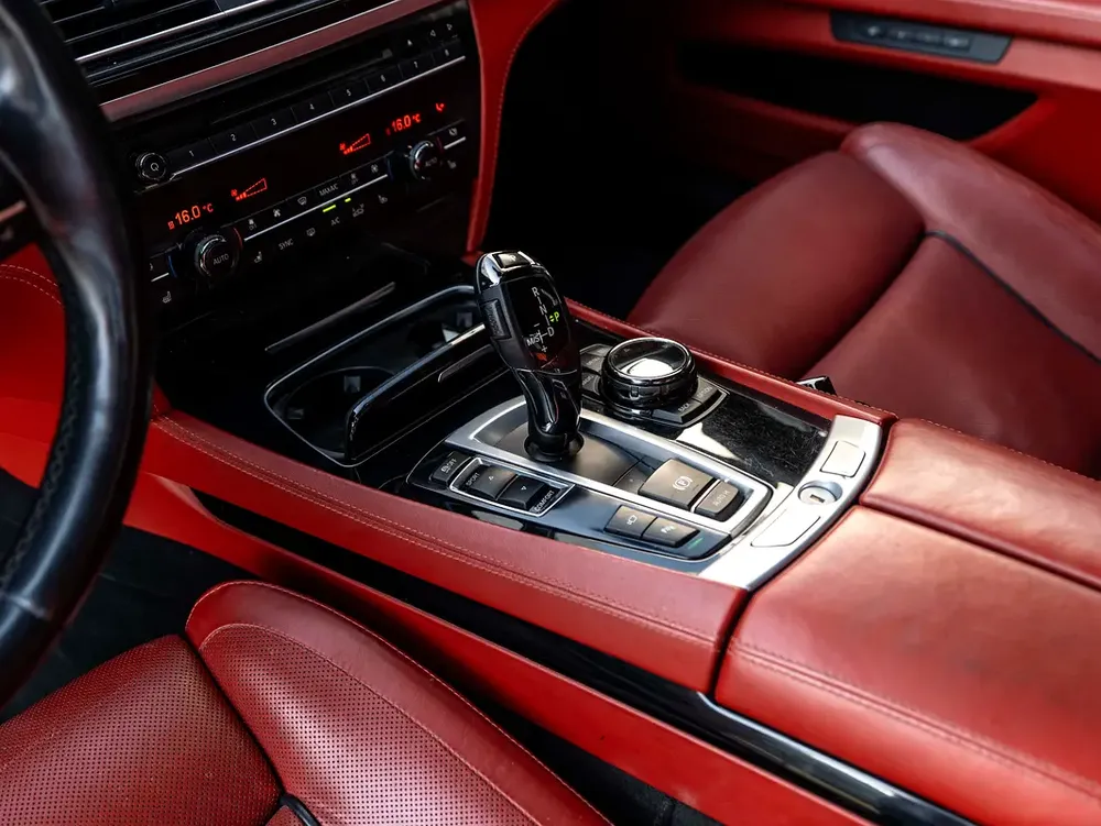 JANUARY FLASH-FREEZE | 2015 BMW 7 SERIES 760Li | V12 FLAGSHIP - Image 14