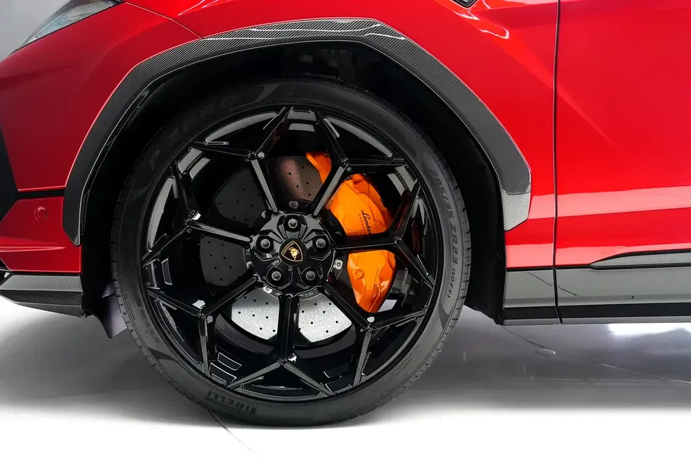 URUS PERFORMANTE - CARBON INTERIOR AND EXTERIOR - ALCANTARA SEATS - RTWO TONE INTERIOR - Image 7