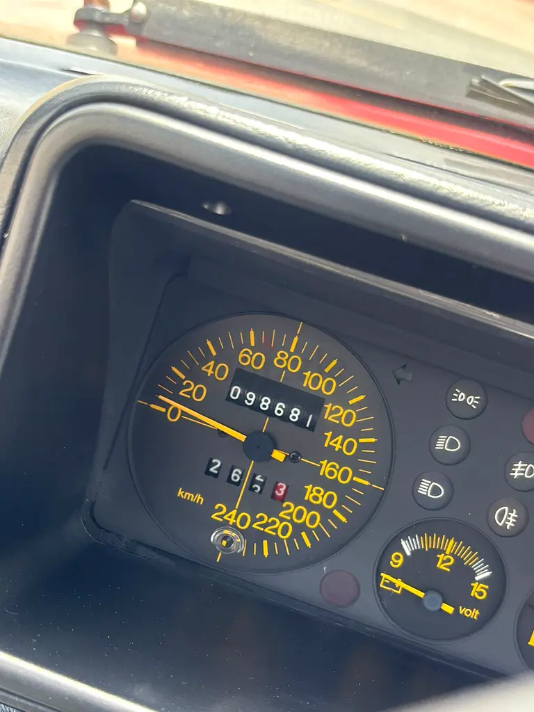 Lancia HF Intergrale 16v - Image 16