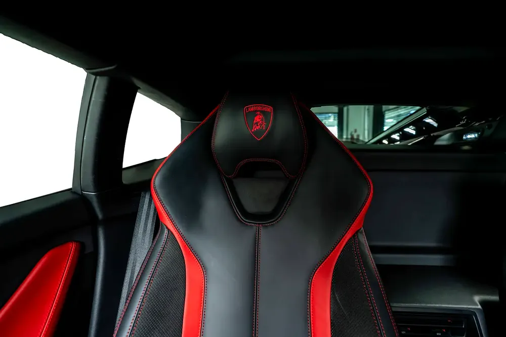 Lamborghini Huracan LP580-2-Very Low Mileage-Mint Condition-Italian Style Design - Image 12