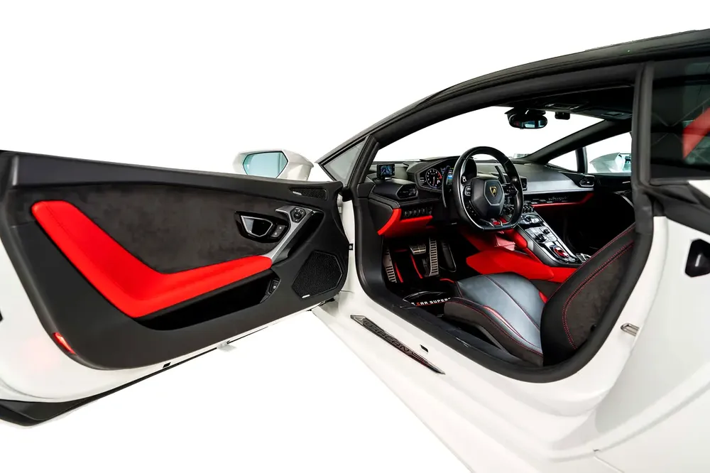 Lamborghini Huracan LP580-2-Very Low Mileage-Mint Condition-Italian Style Design - Image 16