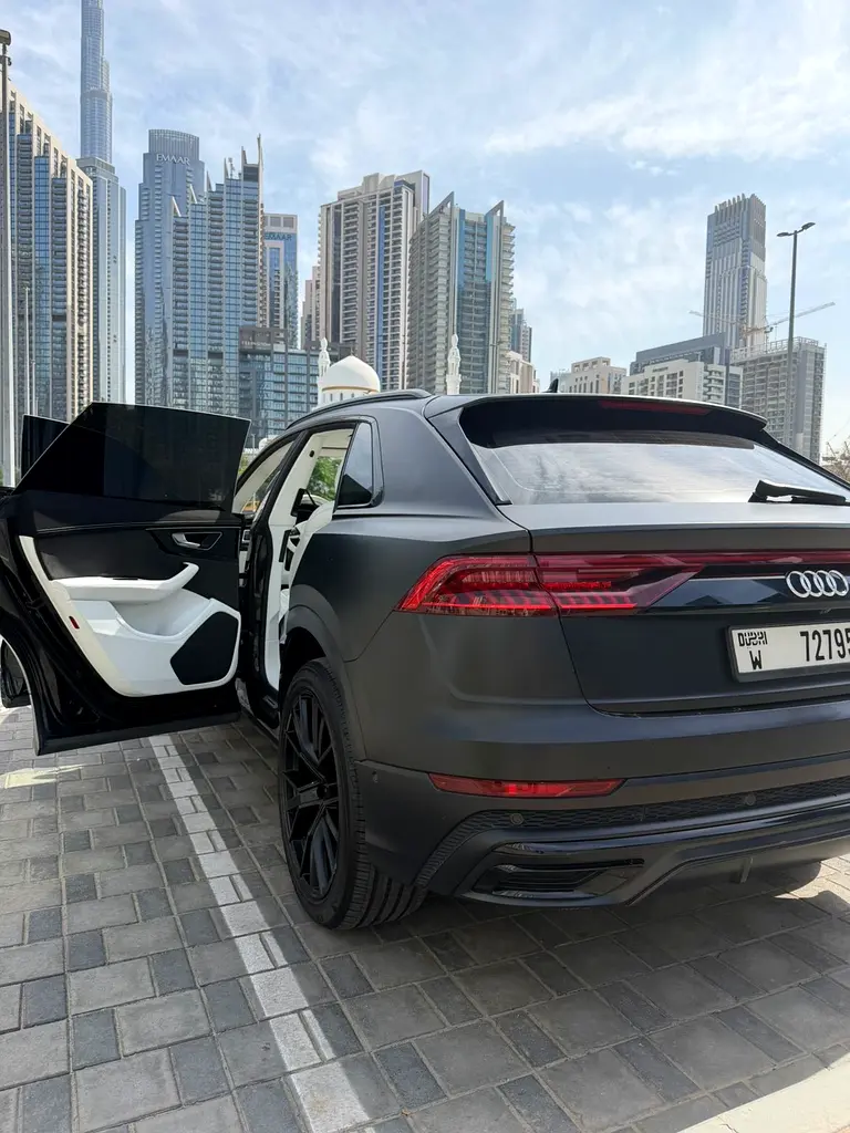 Audi q8 55 tfsi quattro s Line - Image 9