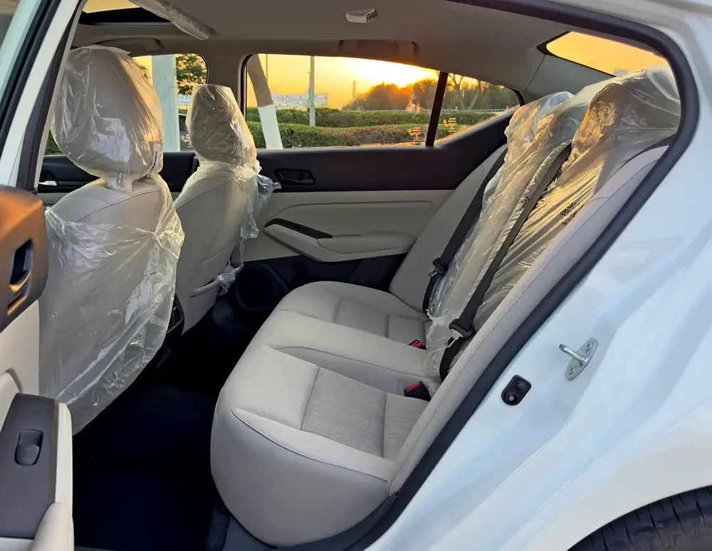 2025 Nissan Altima 2.5 SV, Dealer Warranty and Service Package, GCC Specifications - Image 13