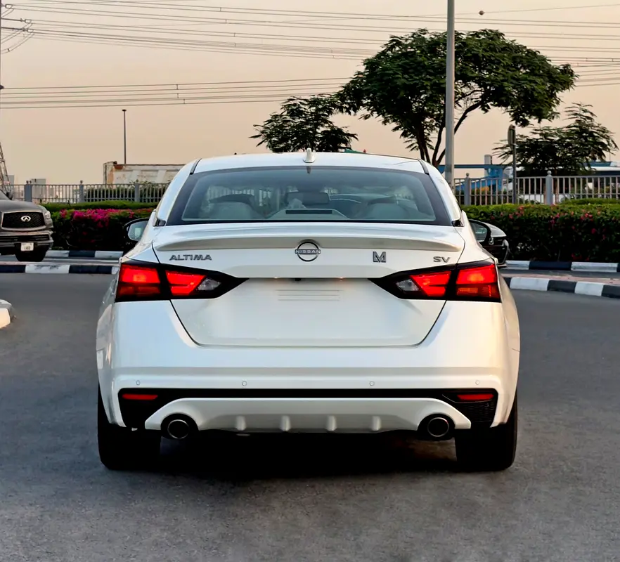 2025 Nissan Altima 2.5 SV, Dealer Warranty and Service Package, GCC Specifications - Image 6