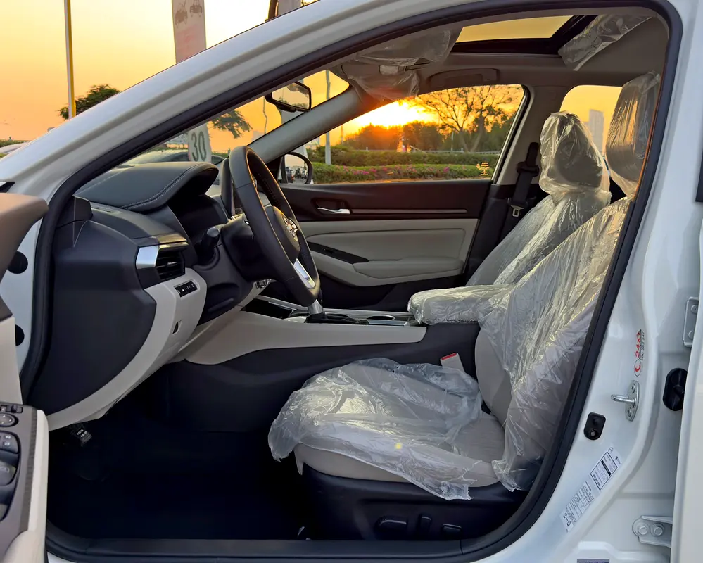 2025 Nissan Altima 2.5 SV, Dealer Warranty and Service Package, GCC Specifications - Image 9