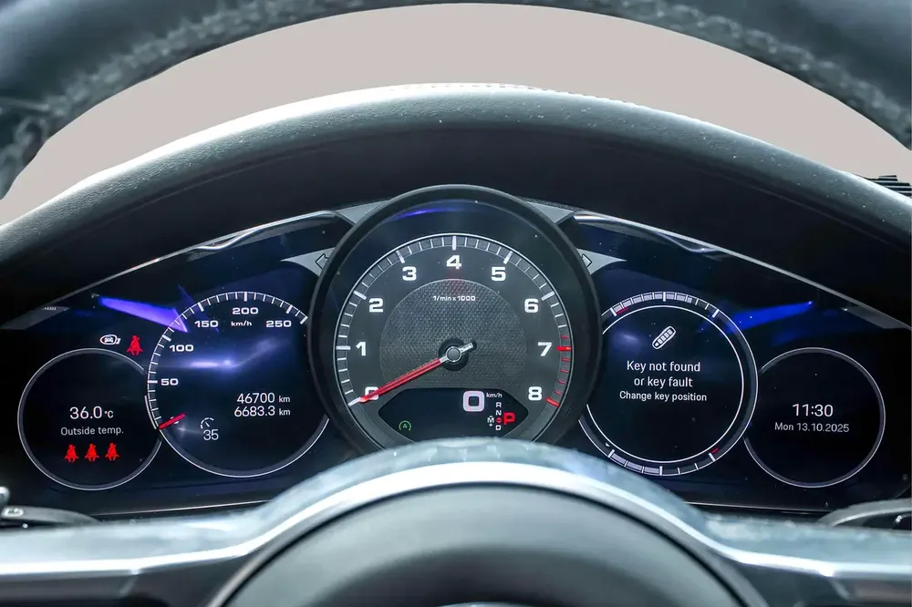 AED 3949/month | 2022 Porsche Cayenne Standard | GCC Specs | Ref#381337 - Image 17