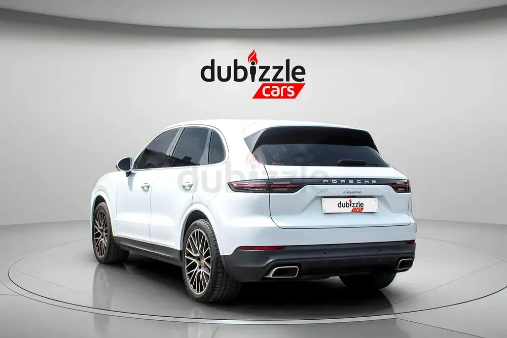 AED 3949/month | 2022 Porsche Cayenne Standard | GCC Specs | Ref#381337 - Image 8