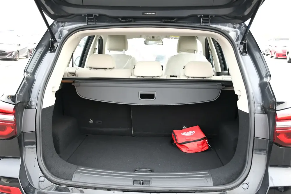 2025 MG RX5 1.5L Comfort Panoramic Roof  Black (Ready Stock) - Image 5