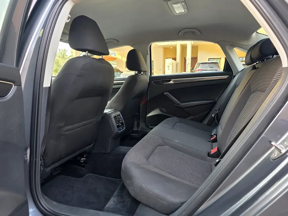 Volkswagen Passat 2016 SE | GCC Specs | Well Maintained - Image 10