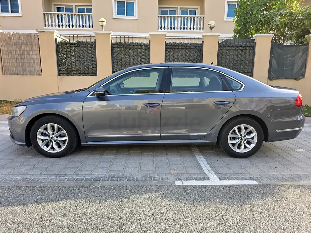 Volkswagen Passat 2016 SE | GCC Specs | Well Maintained - Image 5