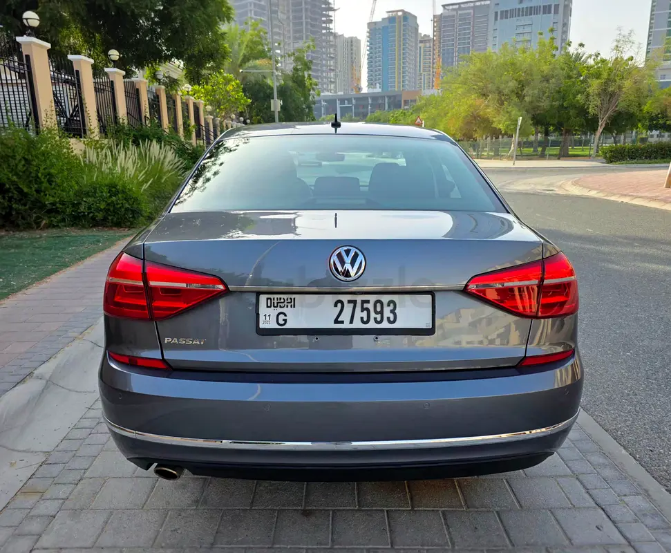 Volkswagen Passat 2016 SE | GCC Specs | Well Maintained - Image 6