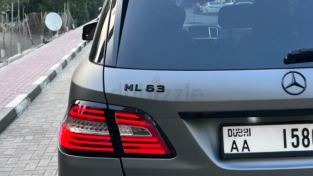 Mercedes Benz ML63 - Image 9