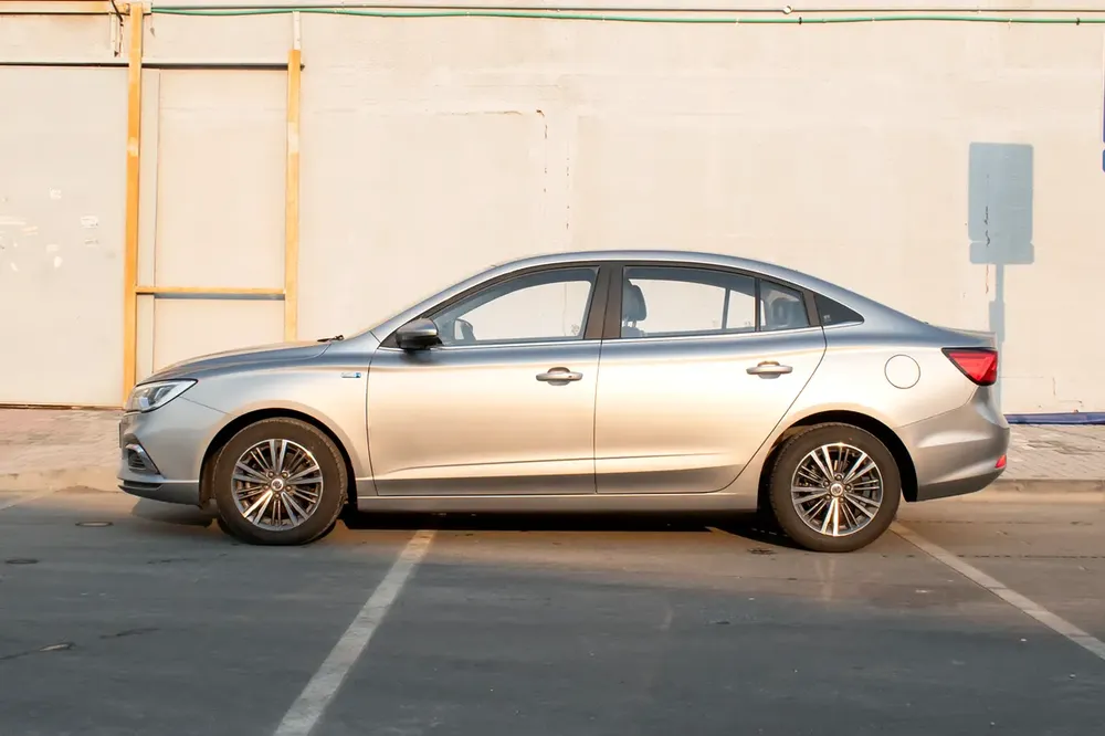 1.5L-2022-GCC-0% DOWN PAYMENT-FINANCE 5 YEARS-1451 - Image 4