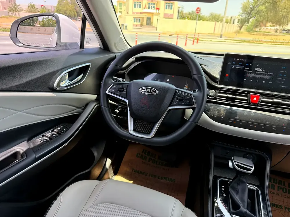 JAC JS4 TURBO 2023 | GCC Specs | Low Mileage | Warranty - Image 12
