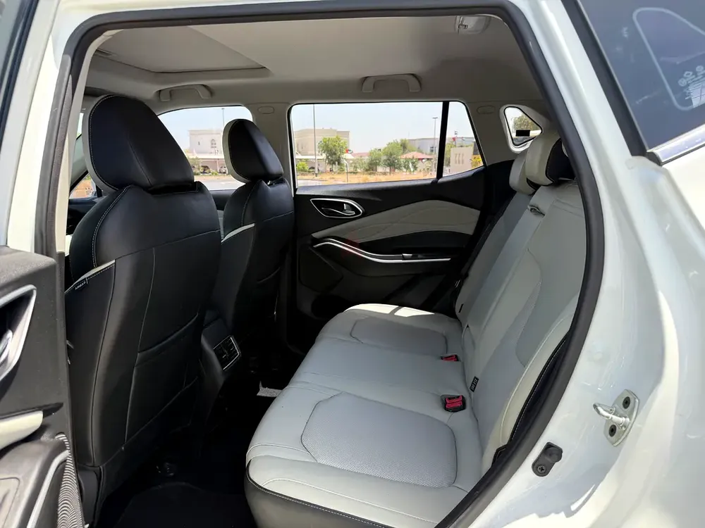 JAC JS4 TURBO 2023 | GCC Specs | Low Mileage | Warranty - Image 15