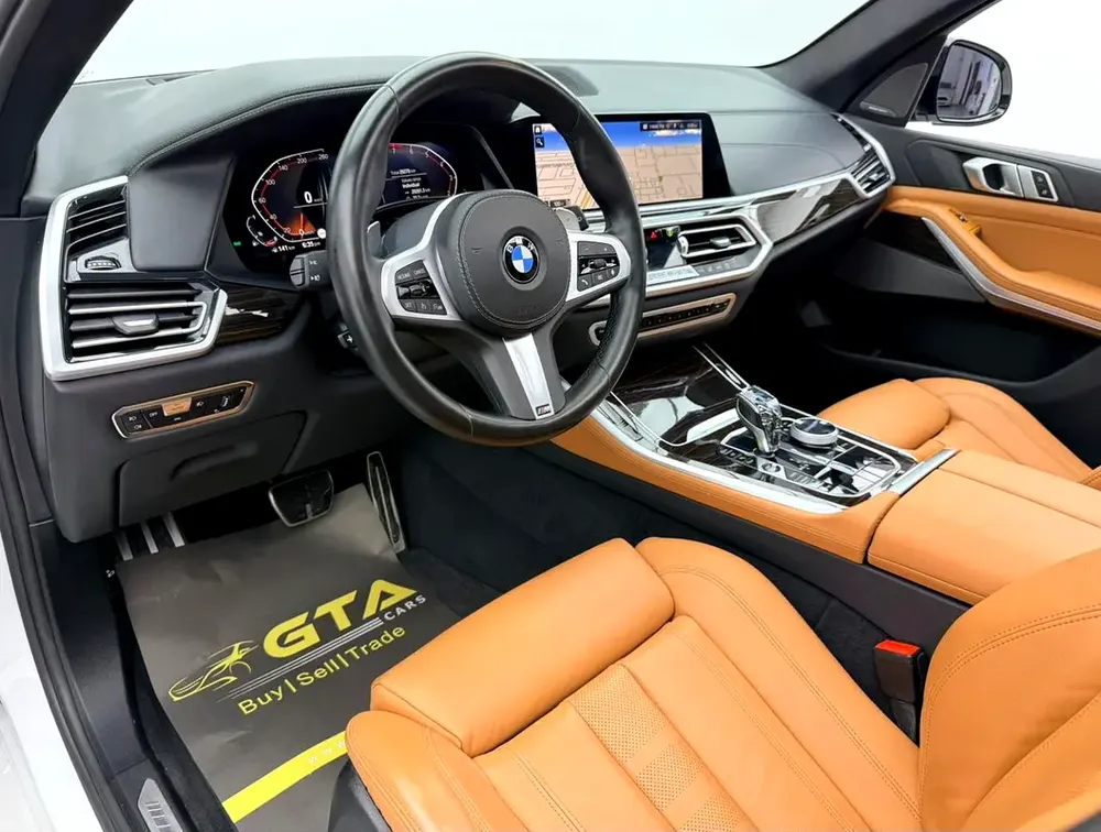 2022 BMW X5 xDrive40i M-Sport, 2026 BMW Warranty + Service Pack, Very Low Km, Fully Loaded, GCC - Image 10