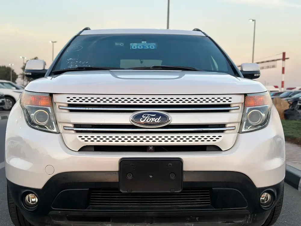 FORD EXPLORER LIMITED 2014 V6 4WD FRESH JAPAN IMPORTED LOW MILEAGE 83000 kms - Image 11