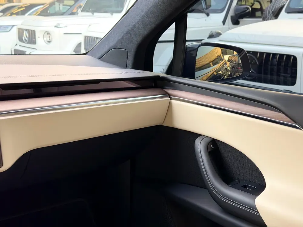 TESLA MODEL X LONG RANGE - MODEL 2024 - GCC SPECS - NO ACCIDENT OR PAINT - UNDER WARRANTY + SERVICE - Image 10
