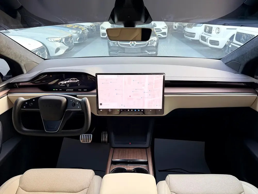 TESLA MODEL X LONG RANGE - MODEL 2024 - GCC SPECS - NO ACCIDENT OR PAINT - UNDER WARRANTY + SERVICE - Image 7