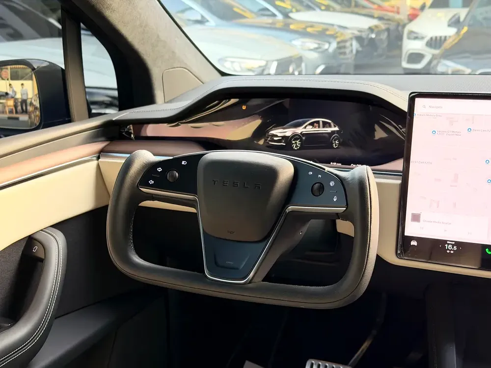 TESLA MODEL X LONG RANGE - MODEL 2024 - GCC SPECS - NO ACCIDENT OR PAINT - UNDER WARRANTY + SERVICE - Image 8