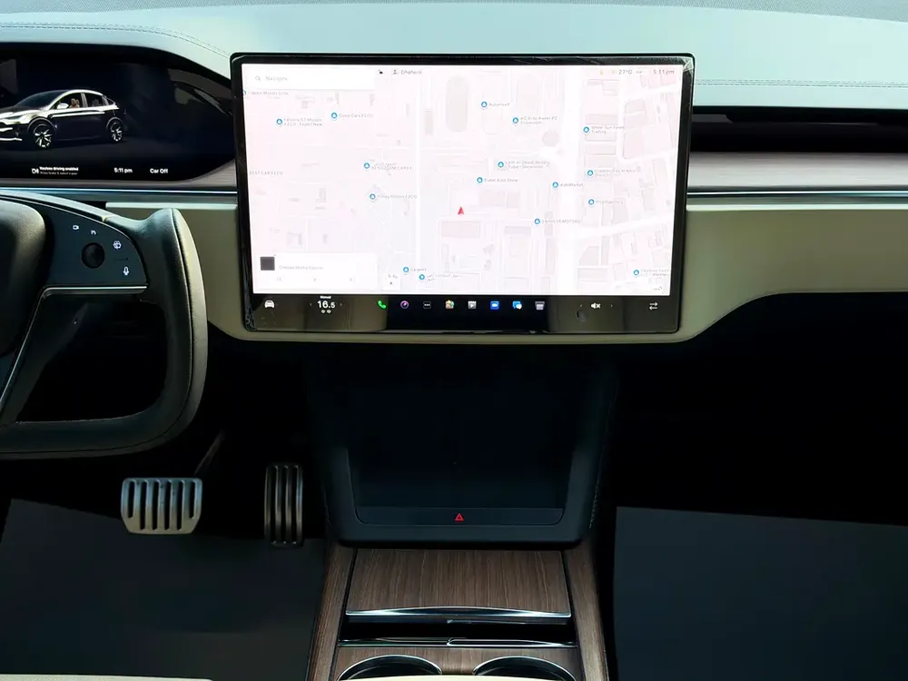 TESLA MODEL X LONG RANGE - MODEL 2024 - GCC SPECS - NO ACCIDENT OR PAINT - UNDER WARRANTY + SERVICE - Image 9