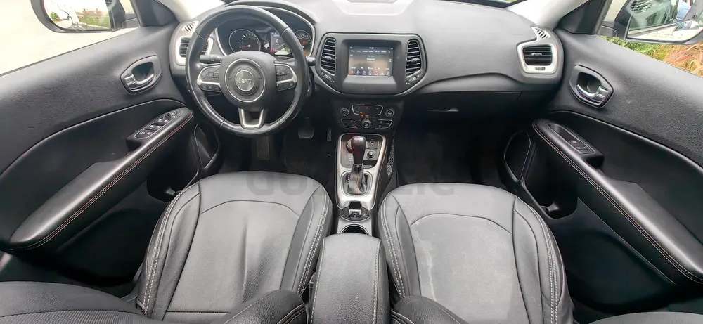 LOW MILES 2020 JEEP COMPASS LONGITUDE GCC SPECS 4X4 - EXCELLENT CONDITION - Image 10
