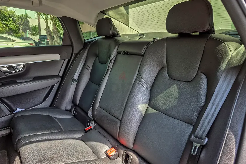 AED 1413/month | 2022 Volvo S90 B5 | GCC Specs | Ref#455656 - Image 13