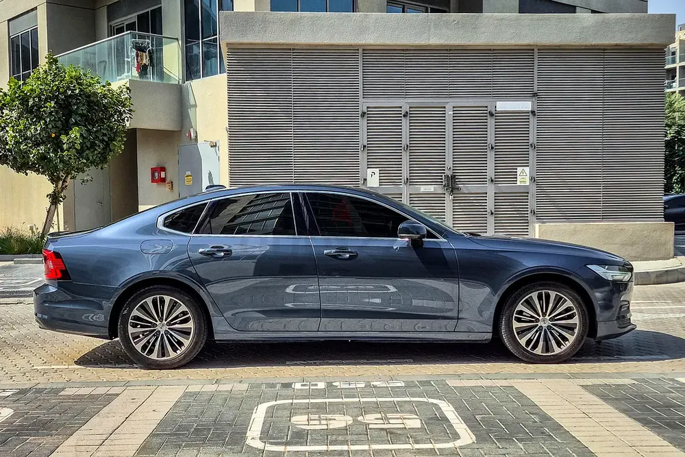 AED 1413/month | 2022 Volvo S90 B5 | GCC Specs | Ref#455656 - Image 4
