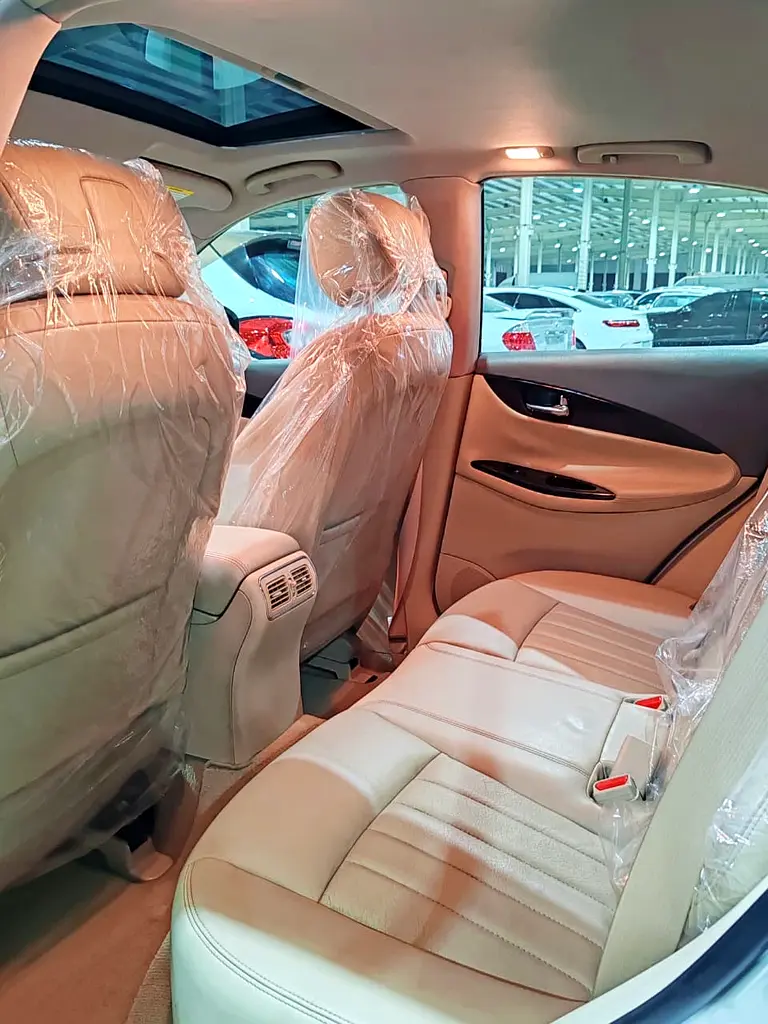 Infiniti QX50 Luxury 2015 GCC Specs excellent condition - Image 11