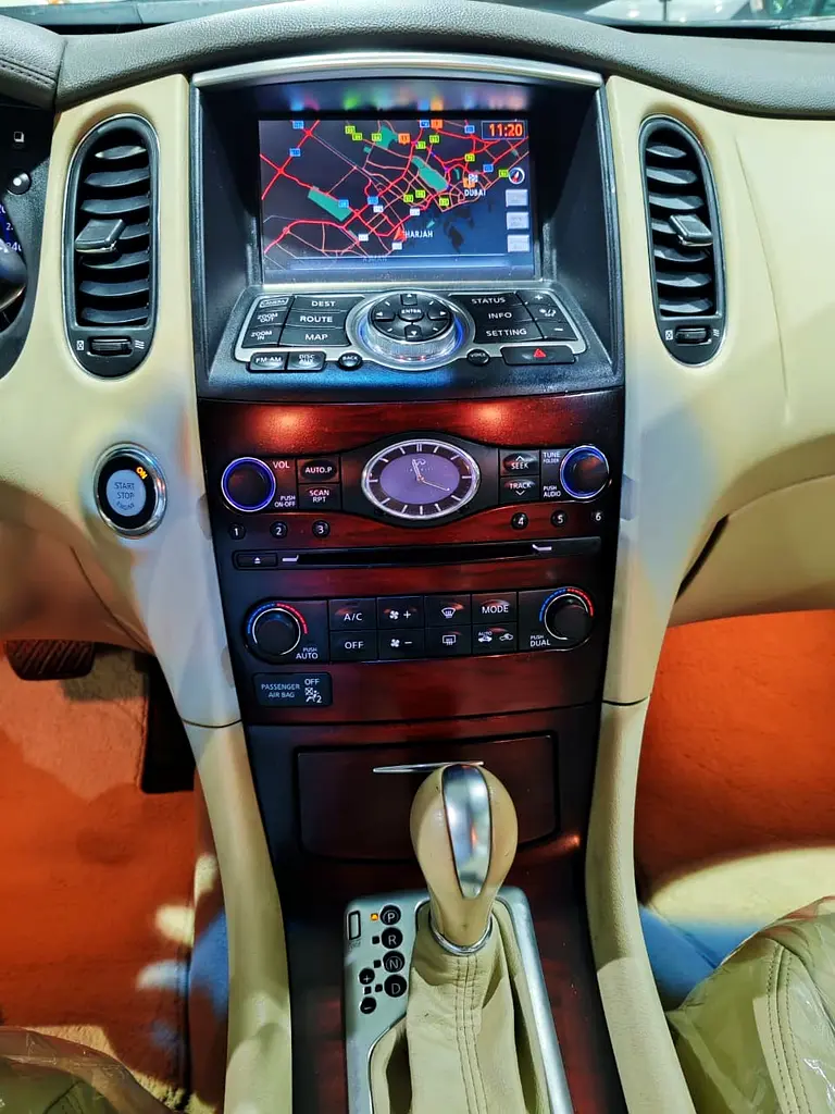 Infiniti QX50 Luxury 2015 GCC Specs excellent condition - Image 16