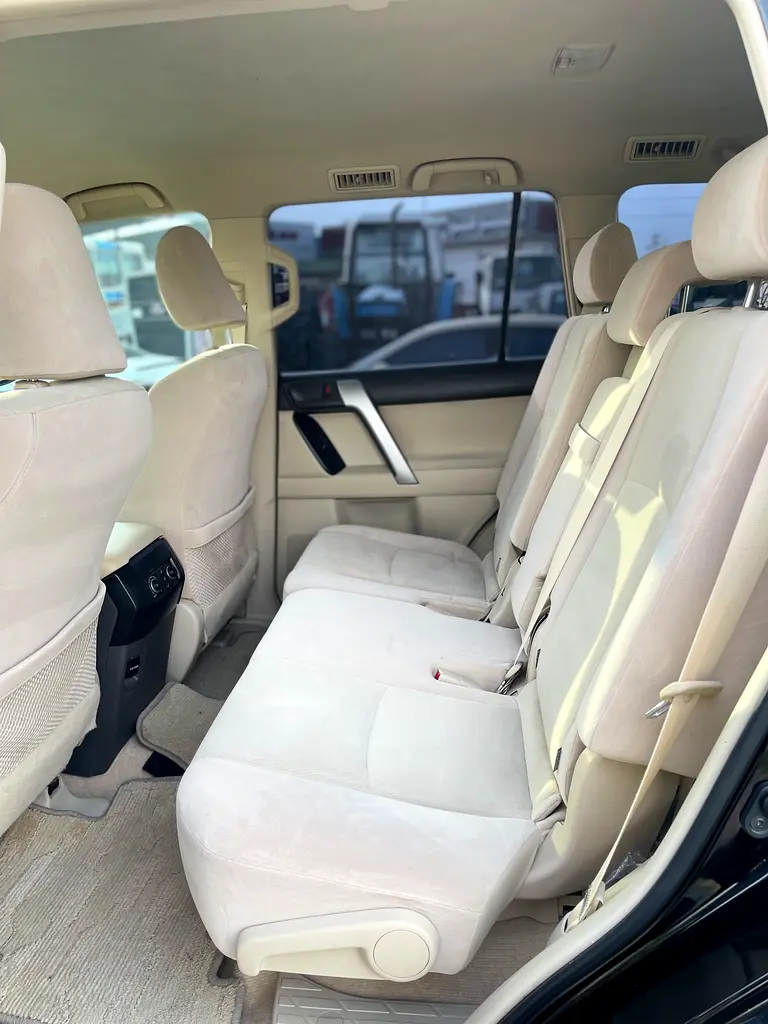 TOYOTA PRADO 2018 TXL 2.7 V4 GCC SPECS - Image 11