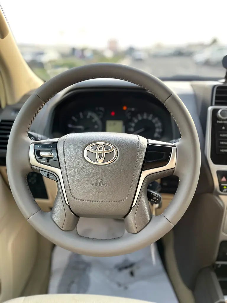 TOYOTA PRADO 2018 TXL 2.7 V4 GCC SPECS - Image 15
