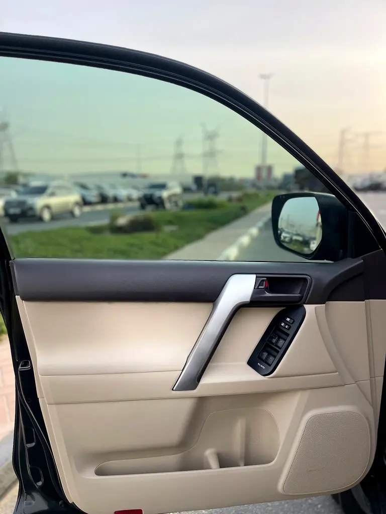 TOYOTA PRADO 2018 TXL 2.7 V4 GCC SPECS - Image 8
