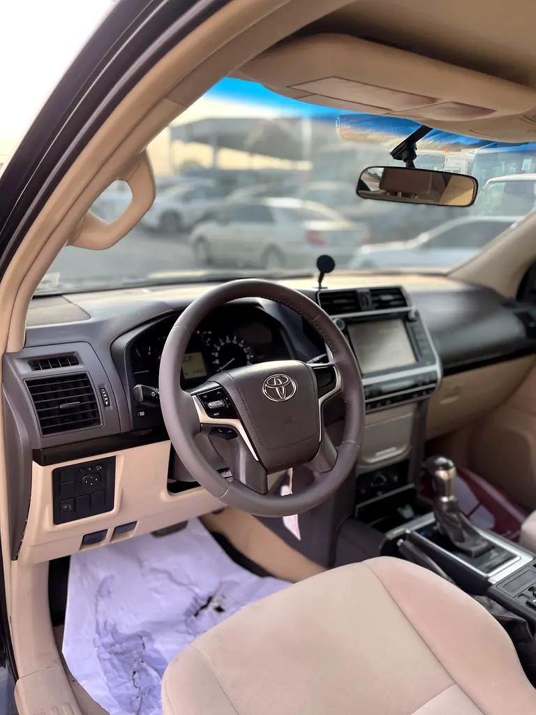 TOYOTA PRADO 2018 TXL 2.7 V4 GCC SPECS - Image 9