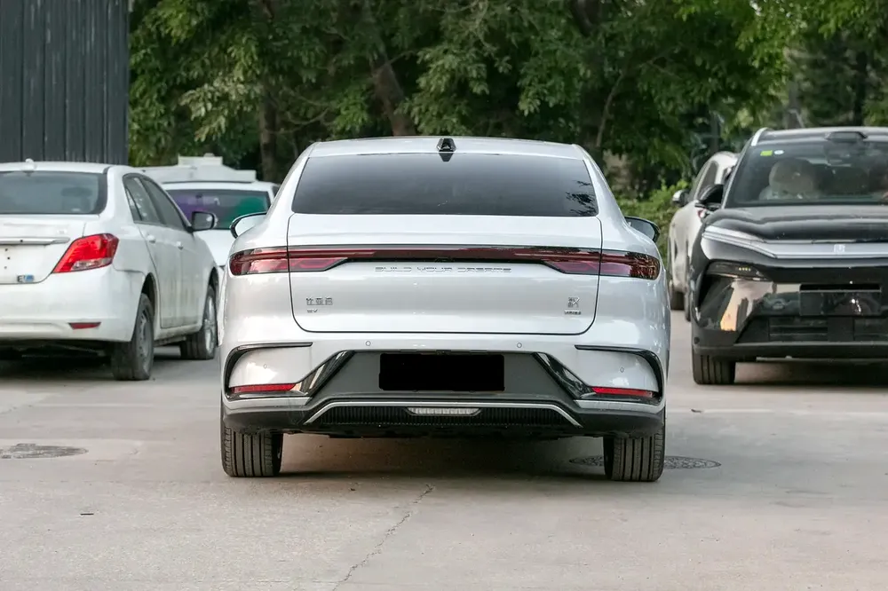 BYD HAN EV 701KM - Image 4